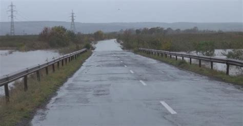 Floods in Bourgas: Three dead, houses and streets flooded, mudslide on Trakiya Motorway – The ...