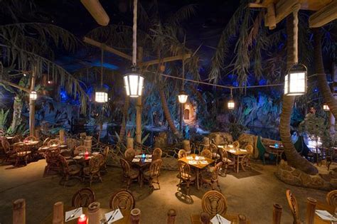 Disney’s pirate themed restaurant, fine dining restaurant - Captain ...