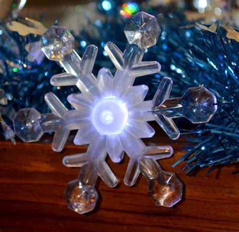 Set of 8 Battery Operated LED Musical Snowflake Twinkling Christmas Lights - Walmart.com ...