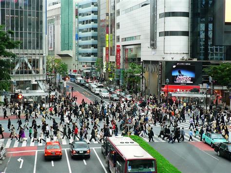 Tokyo’s Iconic Shibuya Crossing | Amusing Planet