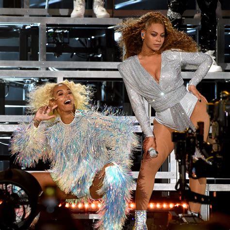 All The Reactions To Beyoncé Dropping Her Sister Solange During Their Coachella Performance ...