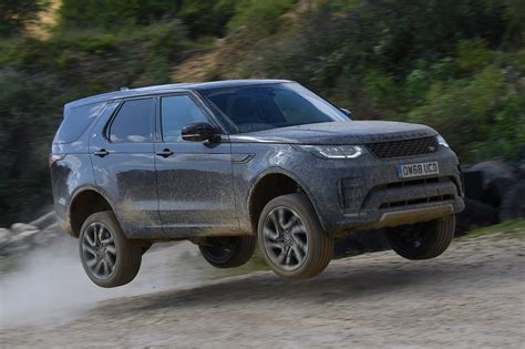 Nearly new buying guide: Land Rover Discovery 5 | Autocar