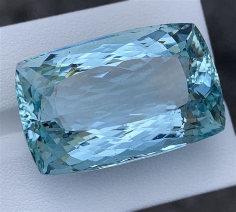 Is aquamarine a stone? – ouestny.com