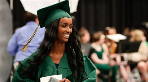 Oshkosh graduation: Here's how area high schools are celebrating