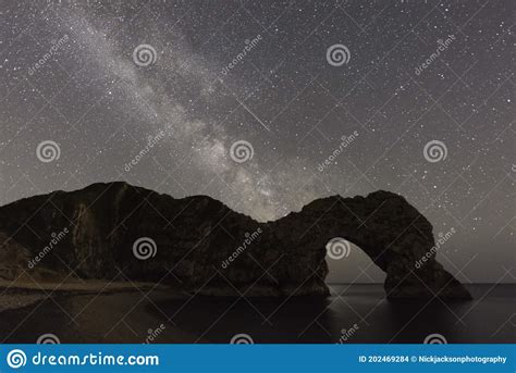 A Meteor Passes Over Durdle Door, Dorset Stock Photo - Image of britain, passes: 202469284