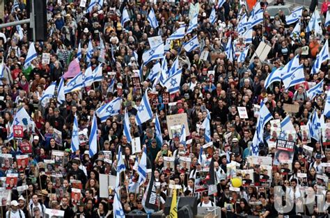 Photo: Israelis Enter Jerusalem On A March For Hostage Release From ...