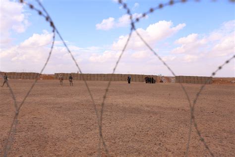 Rukban Camp Residents Remain Trapped in Syria's No Man’s Land