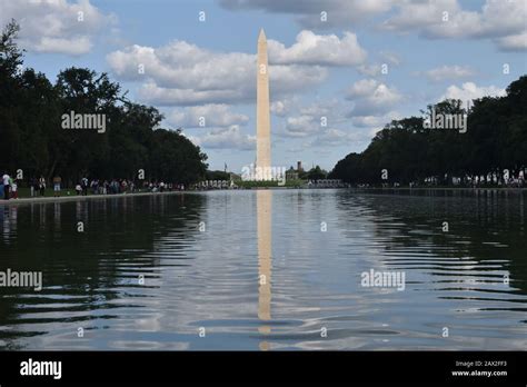 Washington Monument Reflection pool Stock Photo - Alamy