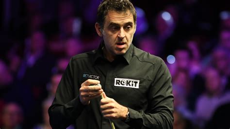 Snooker legend Ronnie O'Sullivan suffers injury scare ahead of Crucible ...