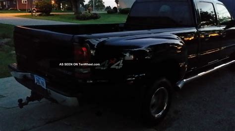 2005 Chevy Silverado 3500 Duramax Diesel Dually Crew Cab