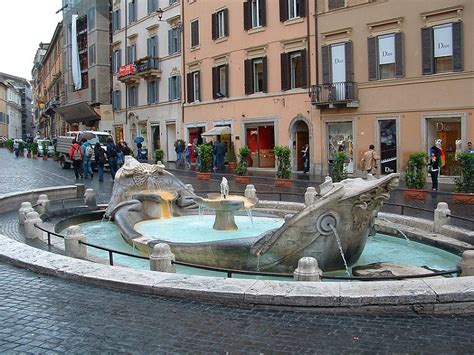 10 Interesting Facts about Piazza Di Spagna