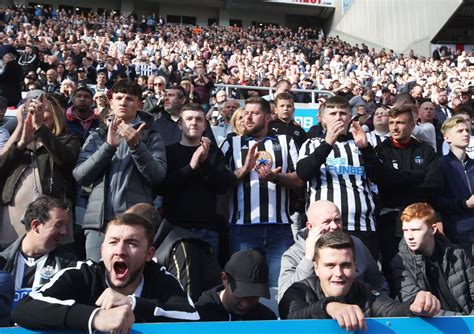 Newcastle United Fans / Newcastle United Fans Divert 20k To Needy With Pay Per View Protest ...