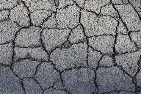 Cracked Asphalt Texture – Photos Public Domain