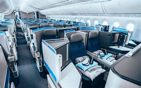 United Is the First U.S. Airline to Get the Massive New 787-10 ...