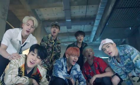 Fufu ViFi: Lirik Lagu BTS - Fire