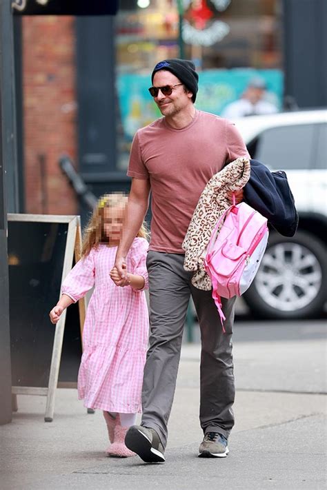 Bradley Cooper’s Daughter Lea Holds His Hand In Pink Dress: Photos – Hollywood Life