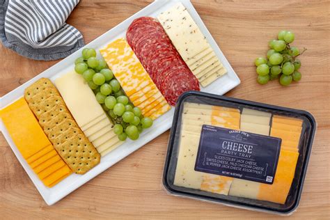 Cheese And Cracker Platter