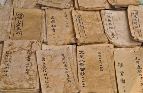 L'essuyage à l’ère du papier, de son invention en Chine aux journaux