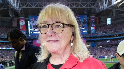 Travis Kelce's mom to appear on major game show ahead of Super Bowl as ...