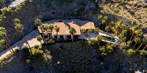 Did Suzanne Somers sell her Palm Springs mansion?