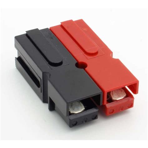 Is there a widely adopted 12V power connector used in the overlanding community? : r/overlanding