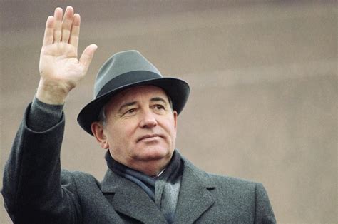 Who Is Mikhail Gorbachev, The Nobel Prize Winner Who Helped End Cold ...