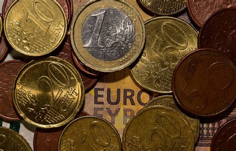 Croatia ready to adopt the single currency in 2023, Brussels gives the green light - 24 News ...