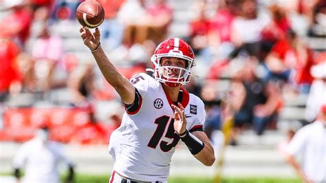 Georgia Bulldogs QB Carson Beck Shows Off Arm on Independence Day ...