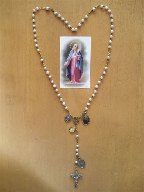 Quotes About The Holy Rosary. QuotesGram