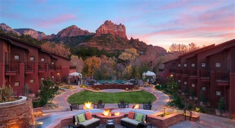 19 Best Luxury Resorts in Arizona - top resorts and pools