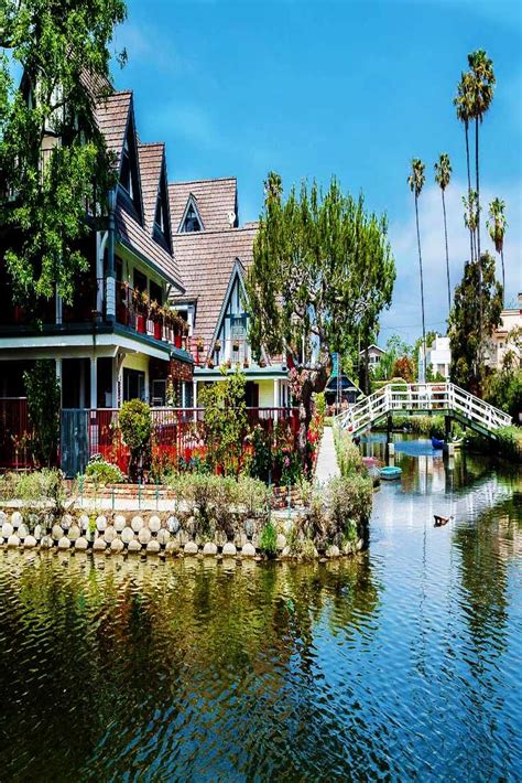 Venice Canals Walkway | Venice canals, Los angeles holidays, Los angeles california photography