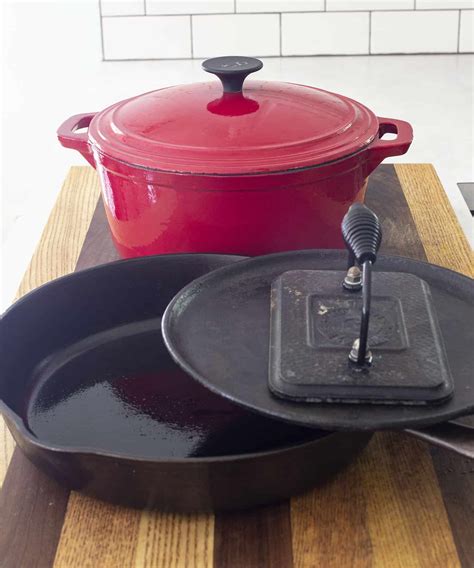 The Cast Iron Pan Dilemma | Ideas and Inspiration to Store Cast Iron Pans