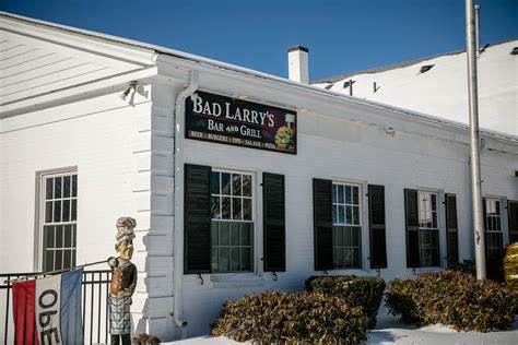 Contact - Bad Larry's Bar and Grill - Bar & Grill in Lunenburg, MA