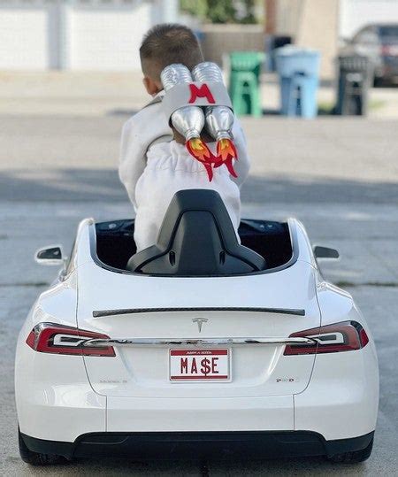 Tesla And Radio Flyer Introduce A $500 Model S For Kids, 46% OFF