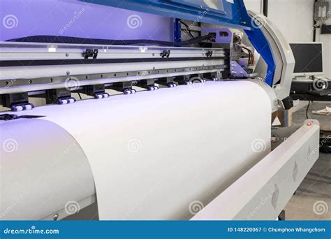 Blank Paper Roll in Large Printer Format Inkjet Machine for Industrial ...