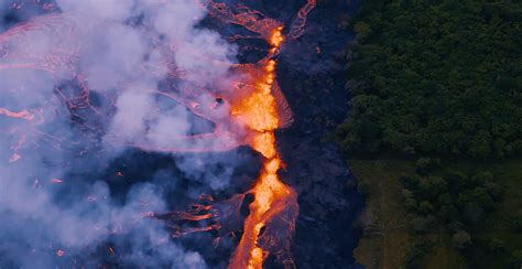 VIDEO: Awesome Footage from Hawaii as the Fissures Join to Form a ...