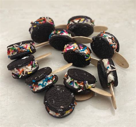 Mini Oreo Ice Cream Sandwich – World of Chantilly