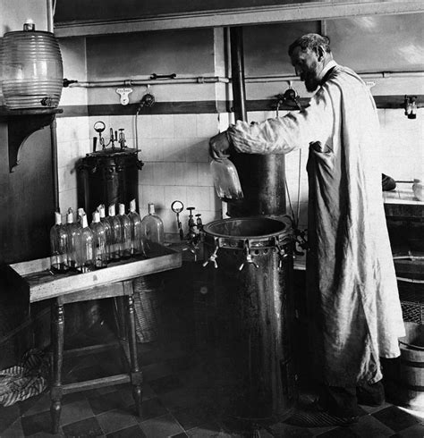 Louis Pasteur – the Father of Medical Microbiology | SciHi Blog