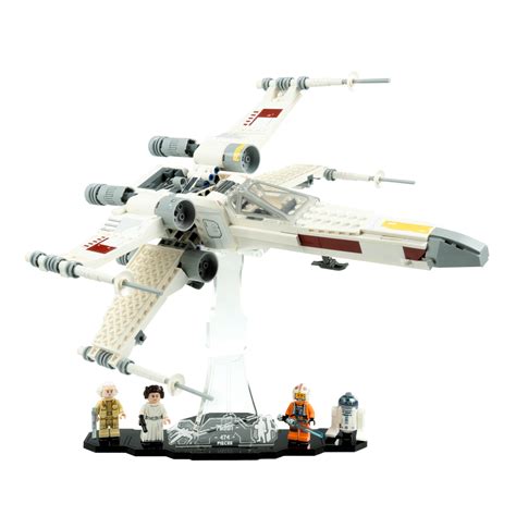 LEGO 75301 Star Wars Luke Skywalker's X-Wing Fighter Toy With R2D2 ...