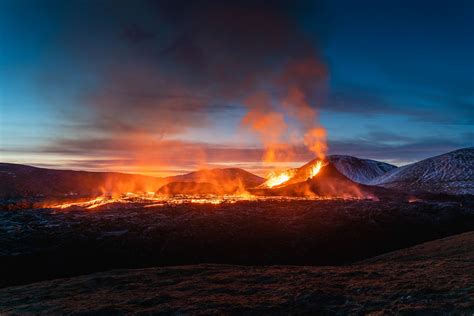 2021冰岛火山爆发II摄影图