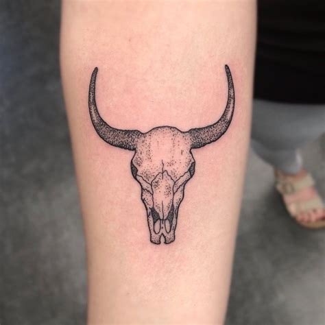 Fun little longhorn skull from yesterday Bull Skull Tattoos, Cowboy Tattoos, Bull Skulls, Tattoo ...