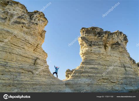 Hiking rock formation at Castle Rocks in Kansas — Stock Photo © PixelsAway #172511150