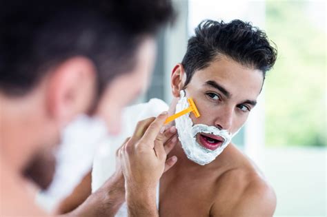 Shaving Tips for Men: How to Get A Close Shave Without Razor Burn