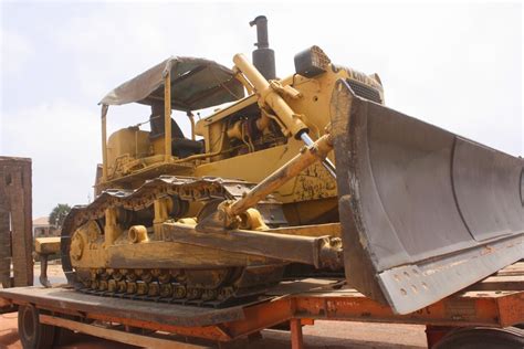 Africa Civil Engineering: Rebuilt Caterpillar D4 Bulldozer For Sale