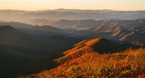 Happy October! 50 Must Do Blue Ridge Parkway Fall Activities