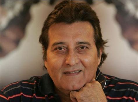 Vinod Khanna Family Wife Son Daughter Father Mother Marriage Photos ...