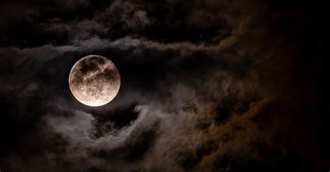 Photo Of A Full Moon · Free Stock Photo