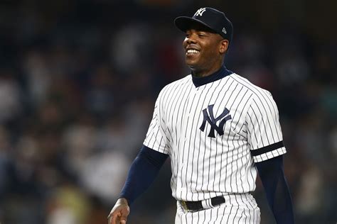 Yankees: Aroldis Chapman Looks Wildly Jacked in Latest Pic on Social Media