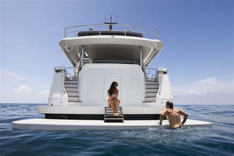 Hatteras Yachts Will Feature 6 Stunning Models At The Fort Lauderdale ...