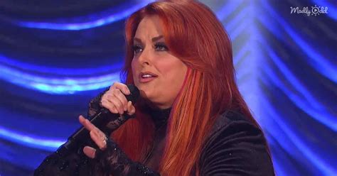 Wynonna Judd honors her mother with emotional performance – Madly Odd!